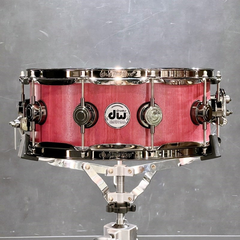 DRU25514SSN101_[Collector's_PURE_Purpleheart_Snare_Drum___14_×_5_5___Natural_Satin_Oil_w_Black_Nickel_Hardware]_01