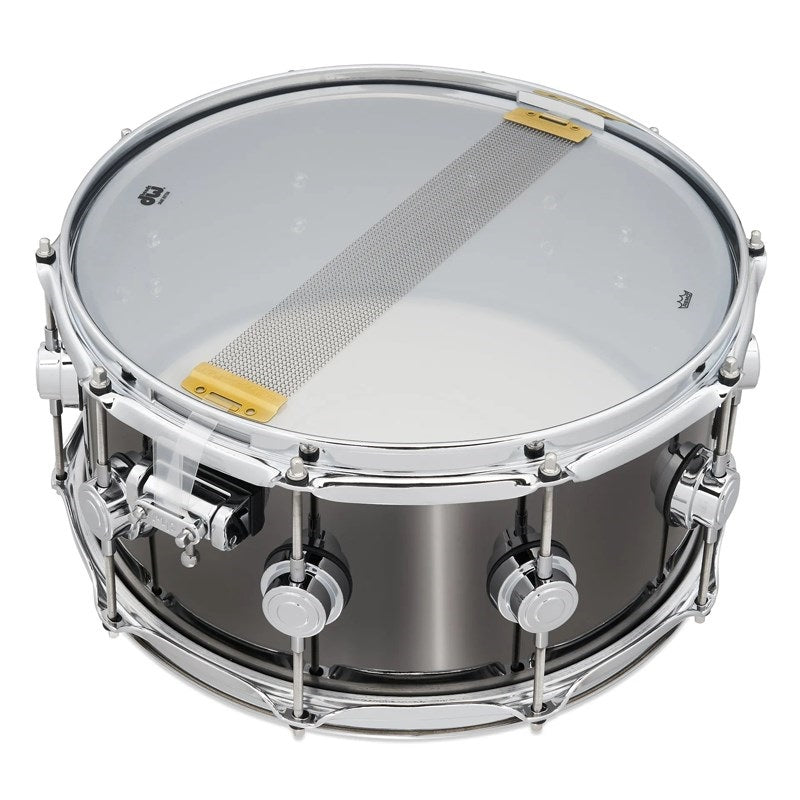 DRVB6514SVC_[Collector's_Black_Nickel_over_Brass_Snare_14''×6_5'']_04