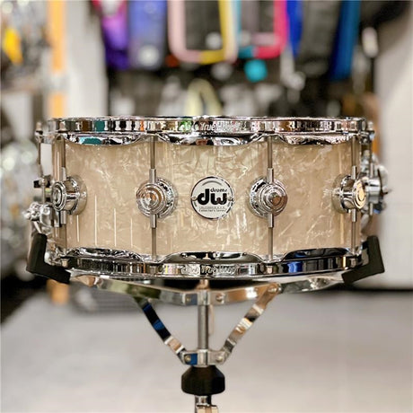 DRX15514SSC037_[Collector's_Pure_Maple_Snare_Drum_VLT_Shell_14×5_5___Vintage_Marine_FinishPly]_01
