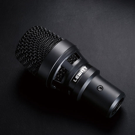 DTP_340_TT_(Lewitt)_Microphone_01