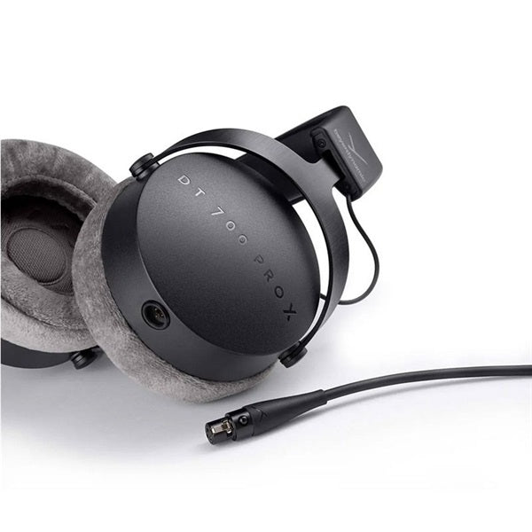 DT_700_PRO_X_(closed-back_studio_headphones)_(Beyerdynamic)_04