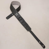 [Domestic_Genuine_Leather_Strap]_SHRINK_(Black)___SLIM___M-Size_(Tail_strap_for_acoustic-electric_guitars)_02