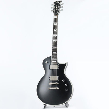 EC_BB_(Black_Satin)_[SN_ES0764233]_02