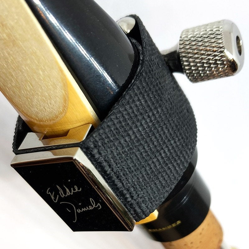 Eddie_Daniels_Expressions_Platinum_Alto_Saxophone_Rubber_Ligature_06