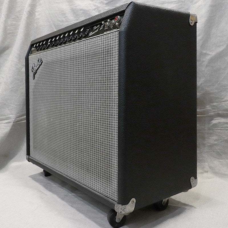 Fender_Twin_Reverb_II_early80's_03