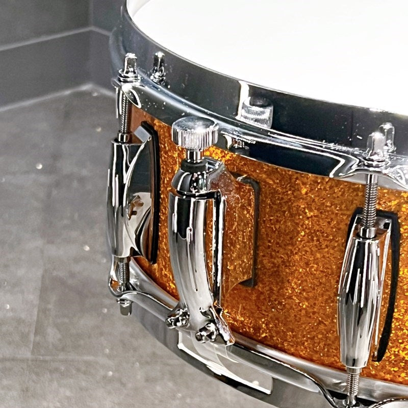 GBNT-0514S8CL_022_[Brooklyn_Snare_Drum_14×5_-_Gold_Sparkle]_03