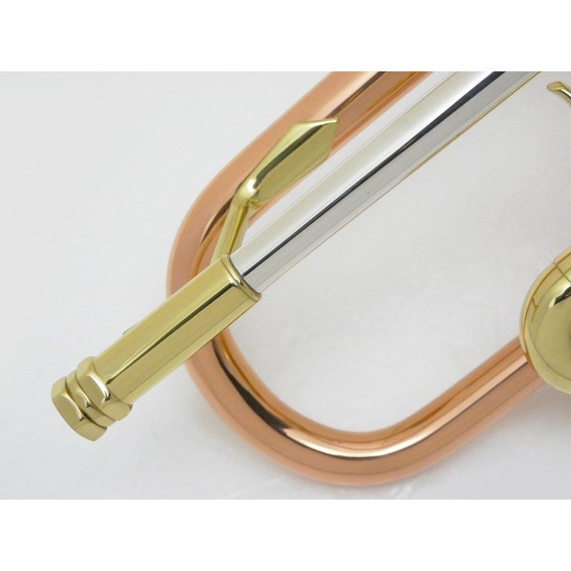 Getzen_900DLX_Eterna_Deluxe_Bb_Trumpet_(Pre-tuned_for_peace_of_mind)_03