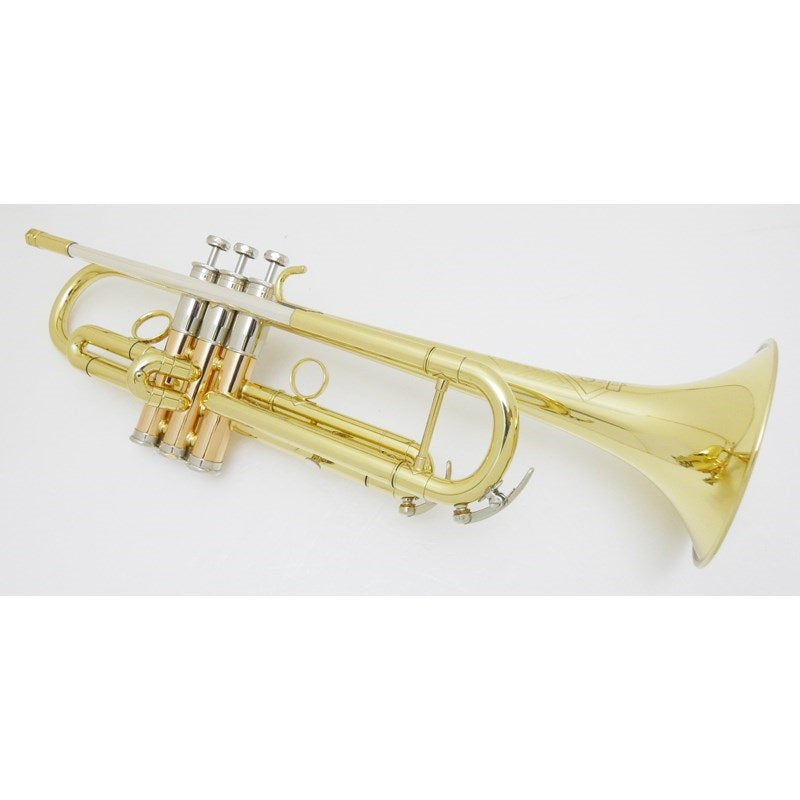 Getzen_907DLX_Eterna_Deluxe_Bb_Trumpet_(Pre-tuned_for_peace_of_mind)_02