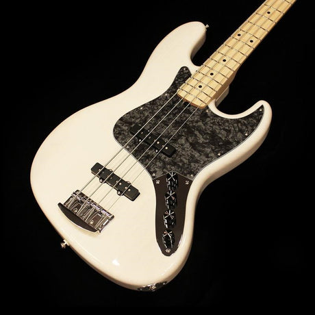 Hermes_Series_M70-4_(Trans_White)_02