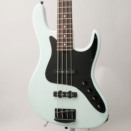 Hermes_Series_RV4_LE_(Trans_Sonic_Blue)_01