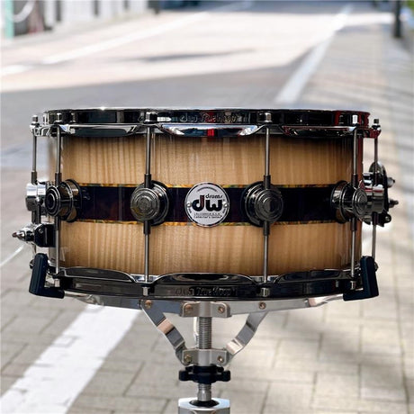 [Ikebe_Musical_Instrument_Store_50th_Anniversary_Special_Model]_DR366514SSN-DC3_[Collector's_Pure_Maple_''333''_Shell_14x6_5___Quick_Candy_Black_Burst_over_Italian_Sycamore_Exotic_Veneer_-_Ziricote_Inlay_with_Gold_Leaf_Pinstripes]_01