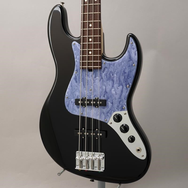 JB_(Alder_BLK_R)_w_Tokyo_Acryl_Pickguard_01