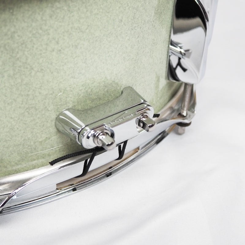 JSB-1455-IWS-LQ_Ice_White_Sparkle_[Blade_II_YAIBA_Birch_Snare_Drum_14×5_5]_07