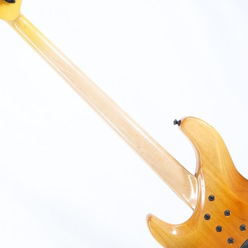 JXB4_USA_CUSTOM_Spalted_Maple_Top_(Gloss_Spalted_Caramel_Fade)_[2025_NAMM_Show_Exhibit_Model]_07