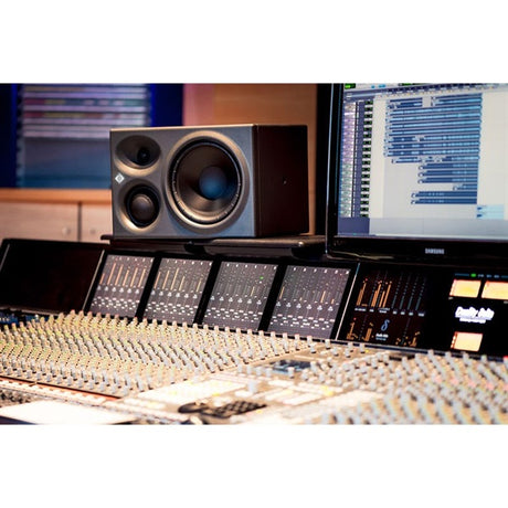 KH_310_ALG_(1_unit)_(Neumann)_(monitor_speaker)_08