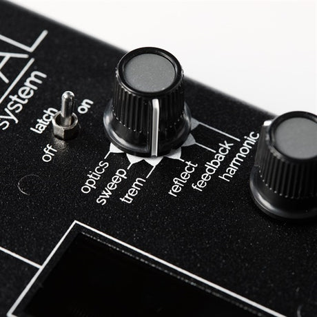 LIGHT_Pedal_(Game_Changer_Audio)_Reverb_06