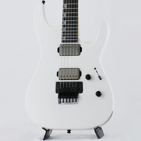 M-II_DX_(Snow_White_Satin)_[SN_E2731252]_01