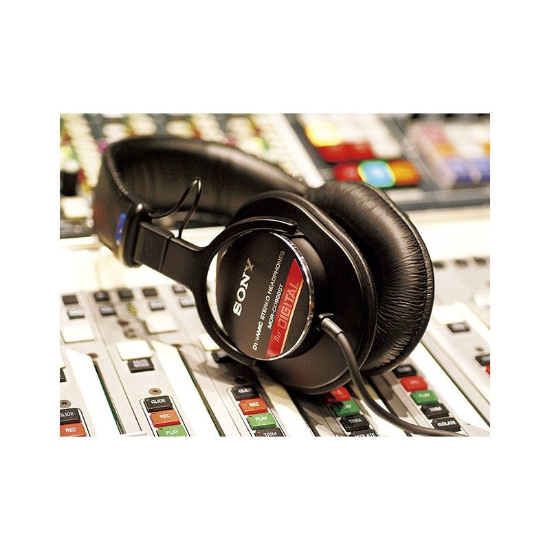 MDR-CD900ST (Sony) (closed-back, studio-standard monitor