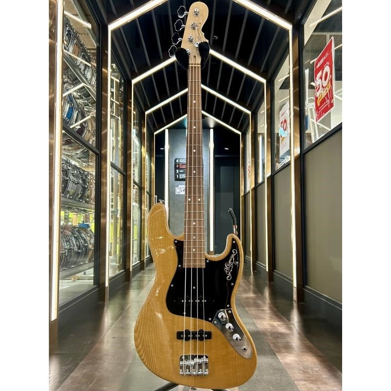 MJ-SSF_NJ_EQS_(ANA_with_Acrylic_Black_Pickguard)_[IKEBE_ORDER_MODEL]_【Great_Golden_Week_Sale】_02