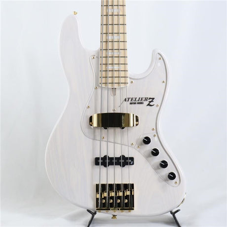 M#265_Custom_(TP-WH_M_MH_w_Gold_Hardware)_01