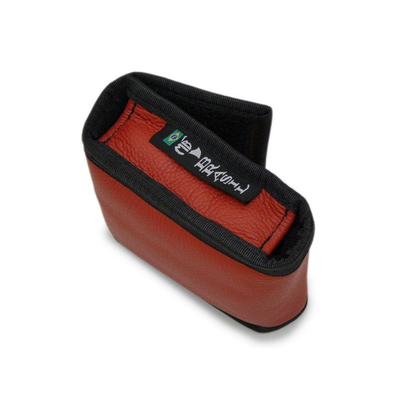 Marcus_Bona___Trumpet_Mouthpiece_Pouch_for_5_Mouthpieces_(Red_Leather)_MBMPPTP5_03