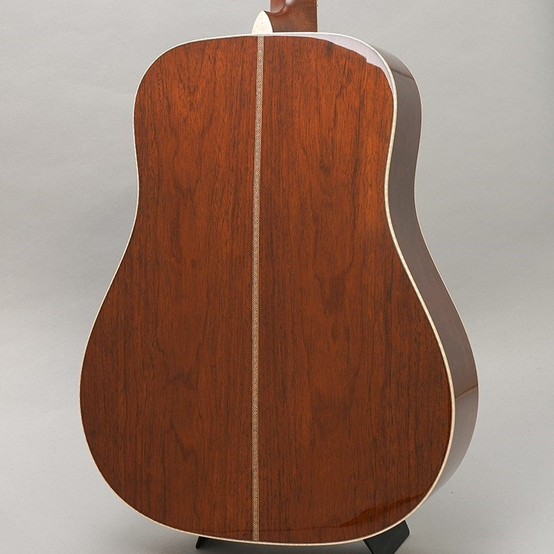 Martin_CTM_D-28_Authentic_1937_Style_Flame_Maple_Binding___Ambertone_1933_-Factory_Tour_2024_Pre-Built_Custom-_02