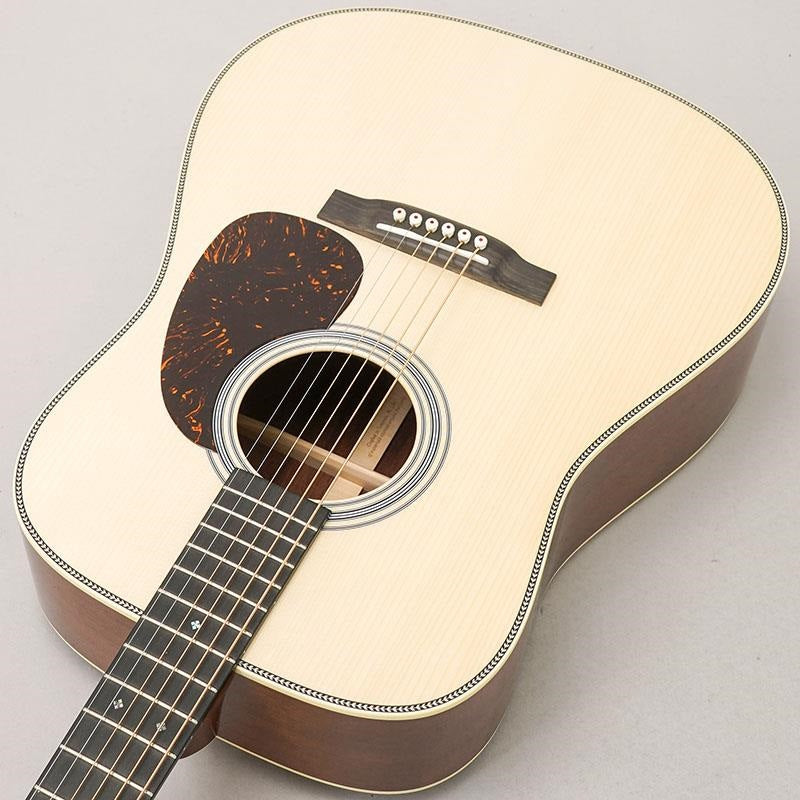 Martin_CTM_HD-28_Authentic_1941_Feature_Premium_Adironcak_Spruce___Premium_Madagascar_Rosewood_-Factory_Wood_Selection_Custom_Model-_05