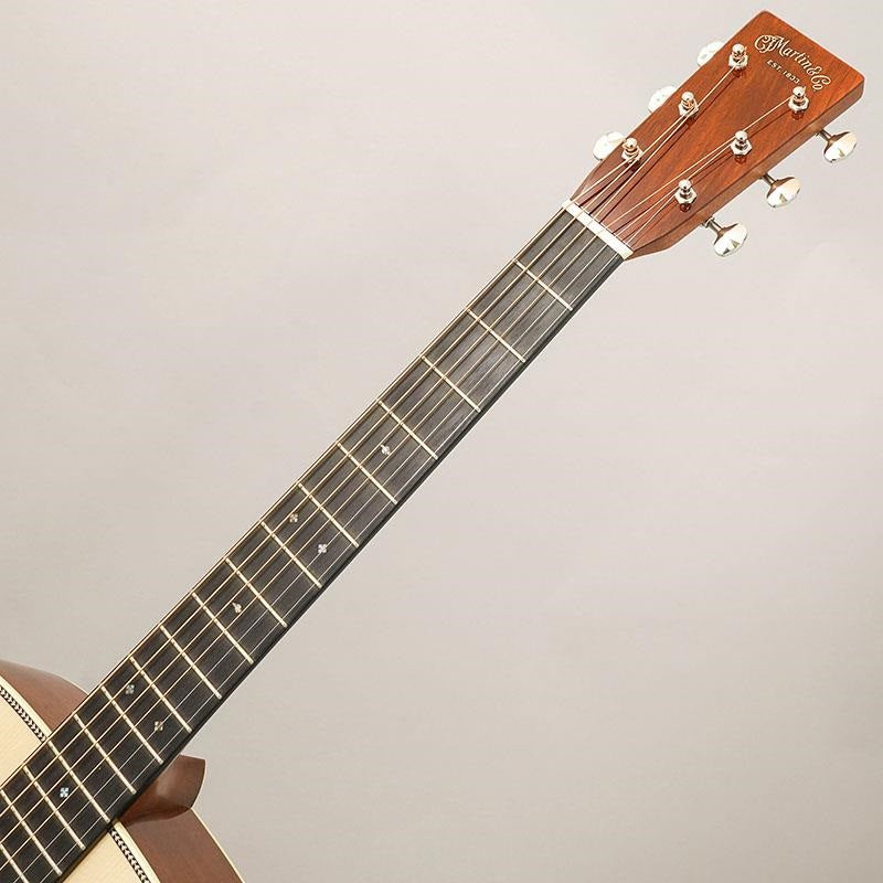 Martin_CTM_HD-28_Authentic_1941_Feature_Premium_Adironcak_Spruce___Premium_Madagascar_Rosewood_-Factory_Wood_Selection_Custom_Model-_09