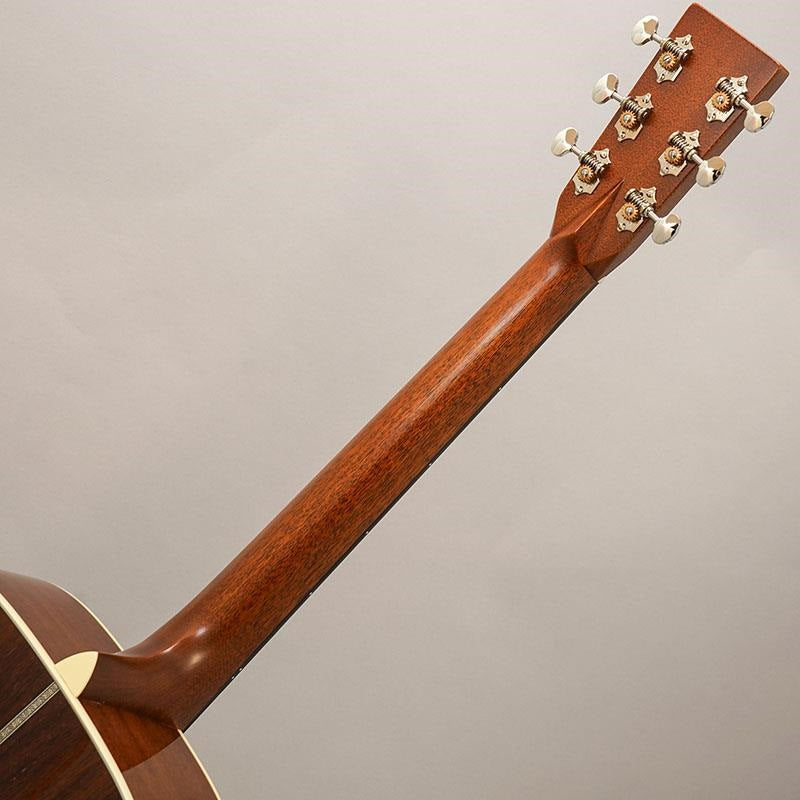 Martin_CTM_HD-28_Authentic_1941_Feature_Premium_Adironcak_Spruce___Premium_Madagascar_Rosewood_-Factory_Wood_Selection_Custom_Model-_10