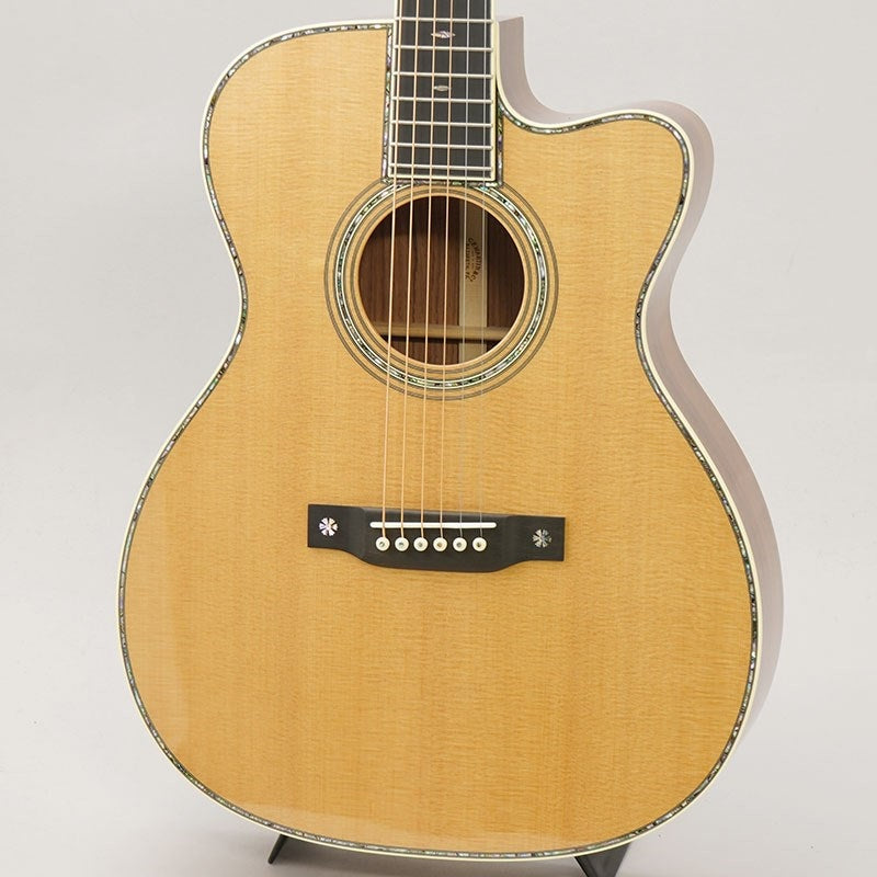Martin_CTM_OMC-42_VTS_Swiss_Honduran_Rosewood_-Factory_Wood_Selection_Custom_Model-_01
