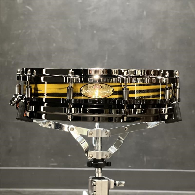 Masterworks_Snare_Drum_14x3_5_Free_Floating_-_Gold_Swirl_on_Black_Carbon_[Ikebe_Musical_Instruments_50th_Anniversary_Model]_01