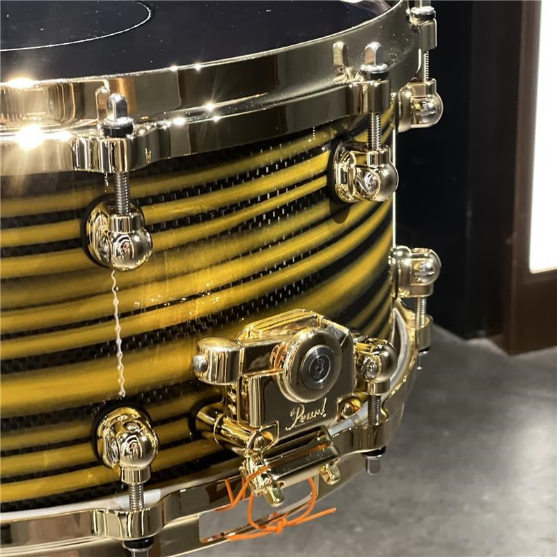 Masterworks_Snare_Drum_14x6_5_-_Gold_Swirl_on_Black_Carbon_[Ikebe_Musical_Instruments_50th_Anniversary_Model]_02