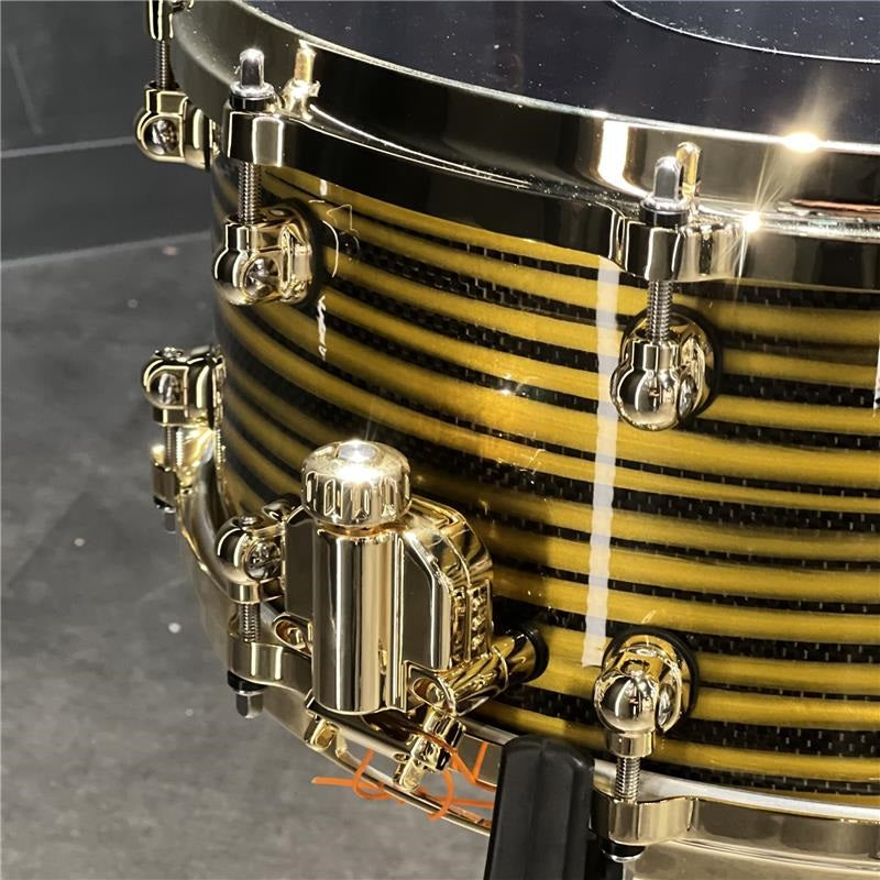 Masterworks_Snare_Drum_14x6_5_-_Gold_Swirl_on_Black_Carbon_[Ikebe_Musical_Instruments_50th_Anniversary_Model]_03