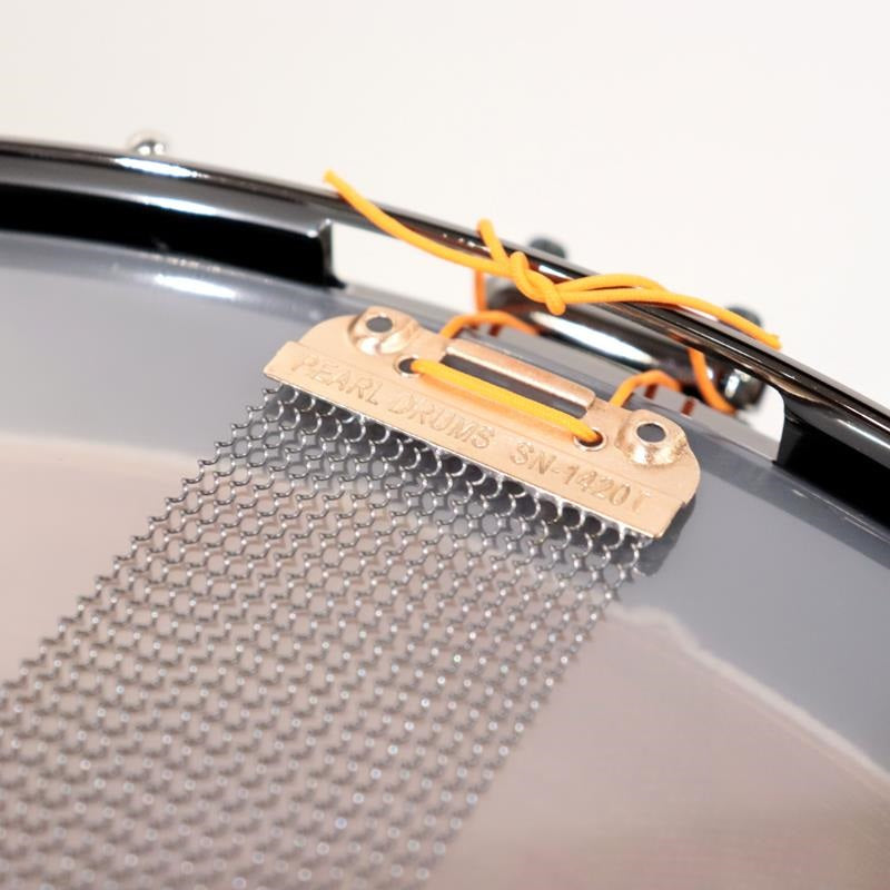 Masterworks_Snare_Drum_14x8_Free_Floating_-_Gold_Swirl_on_Black_Carbon_[Ikebe_Musical_Instruments_50th_Anniversary_Model]_07