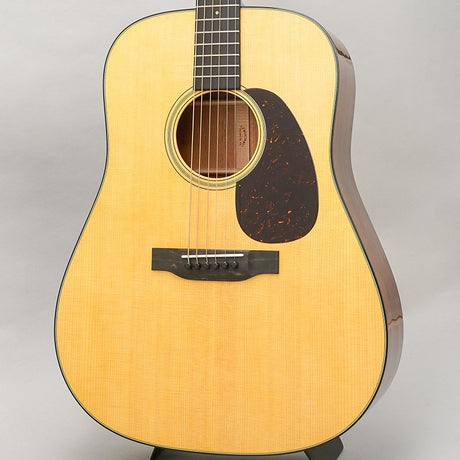[New_Specifications]_D-18_STANDARD_Martin_Martin_01