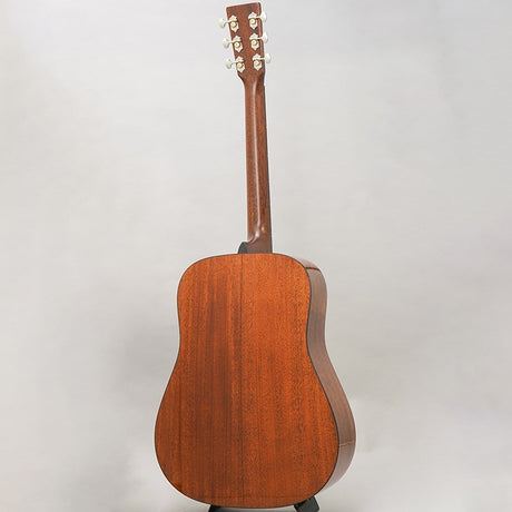 [New_Specifications]_D-18_STANDARD_Martin_Martin_04