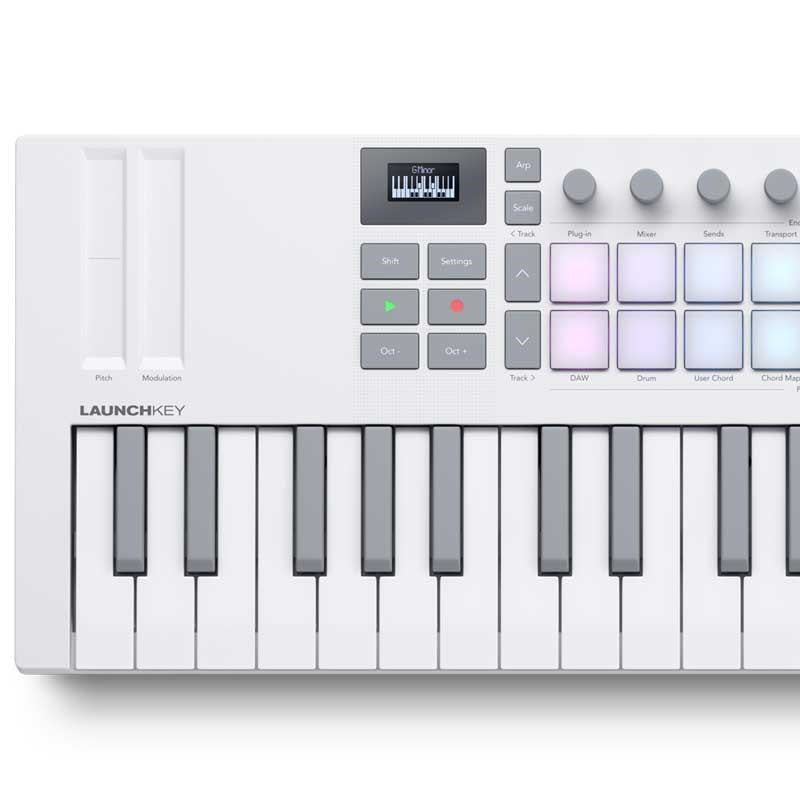 Novation_Launchkey_Mini_37_Mk4_White_(37-Key_Mini_USB_MIDI_Controller)_[Free_Novation_PLAY_Software_Download]_[Includes_Steinberg_Cubase_LE_14!]_04