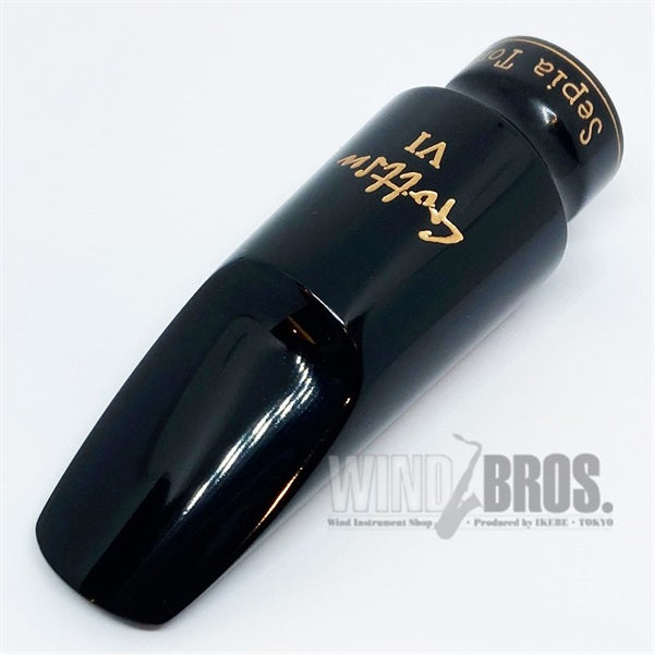 [Opening__7]_Gotts_Soprano_Saxophone_Mouthpiece，_Hard_Rubber，_Sepia_Tone_VI_01