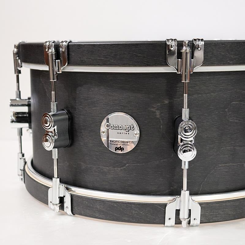 PDCC6514SSEE_[Concept_Classic_Snare_Drum_14''×6_5''_-_Ebony_Stain_w_Ebony_Hoops]_[Limited_Quantity_Special_Price]_02