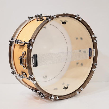 PDCC6514SSNW_[Concept_Classic_Snare_Drum_14''×6_5''_-_Natural_Stain_w_Walnut_Hoops]_[Limited_Quantity_Special_Price]_07