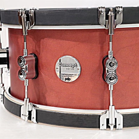 PDCC6514SSOE_[Concept_Classic_Snare_Drum_14''×6_5''_-_Oxblood_Stain_w_Ebony_Hoops]_[Limited_Quantity_Special_Price]_02