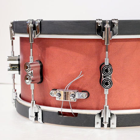 PDCC6514SSOE_[Concept_Classic_Snare_Drum_14''×6_5''_-_Oxblood_Stain_w_Ebony_Hoops]_[Limited_Quantity_Special_Price]_05