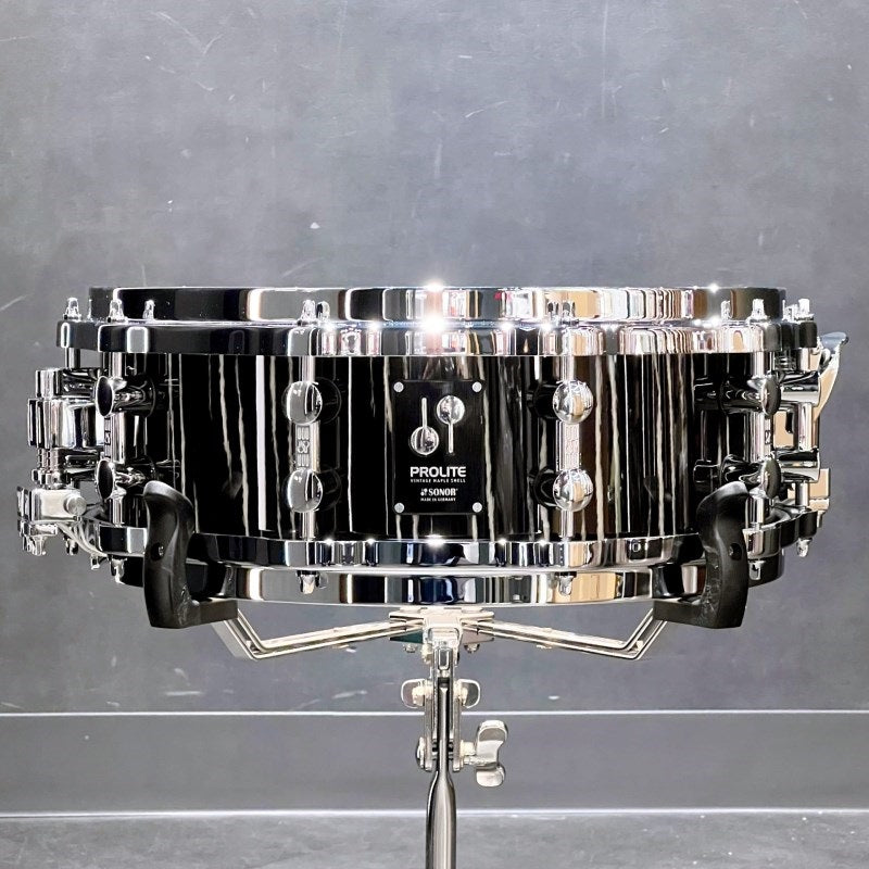 PL-1405SDWD_EBS_[PROLITE_Series_Maple_14x5___Die-Cast_Hoop_-_Ebony_with_White_Stripes]_01