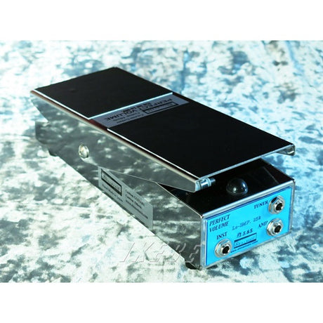 Perfect_Volume_[25K_for_LO-IMP]_Black_01