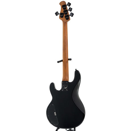 Pete_Wentz_Signature_Stingray_03