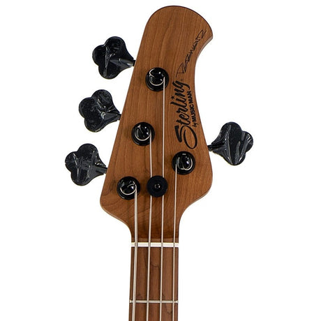 Pete_Wentz_Signature_Stingray_04
