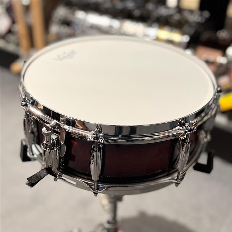 RN2-0514S-CB_[RENOWN_Series_Snare_Drum_14_x_5___Cherry_Burst_Gloss]_[In-Store_Display_Special_Price]_02
