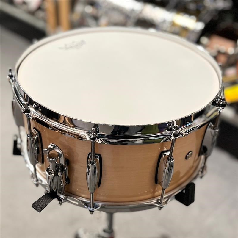 RN2-6514S-GN_[RENOWN_Series_Snare_Drum_14_x_6_5___Gloss_Natural]_[In-Store_Display_Special_Price]_02
