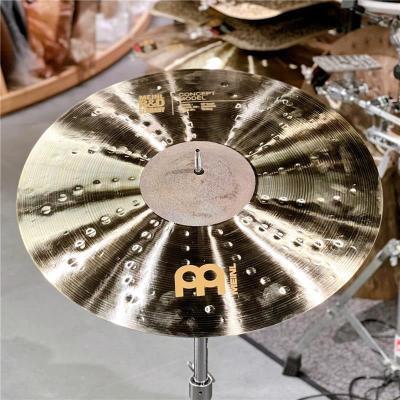 R&D_Prototype_Byzance_Traditional_Extra_Thin_Hammered_Crash_with_Sun-Line_Hammering_&_Unlathed_Bell_18_[1350g]_[Special_order_item]_01