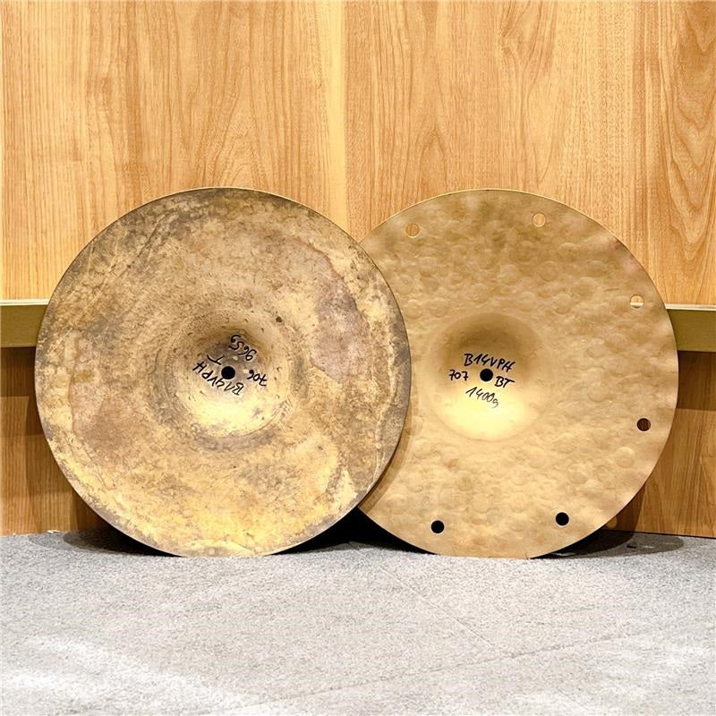 R&D_Prototype_Byzance_Vintage_Pure_Hi-Hats_with_Soundwaves，_Sandblasted，_and_8-hole_14__Guitars_[965g_1400g]_[Special_Order]_03